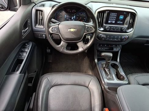 Used 2018 Chevrolet Colorado Z71 AWD/4WD image 11