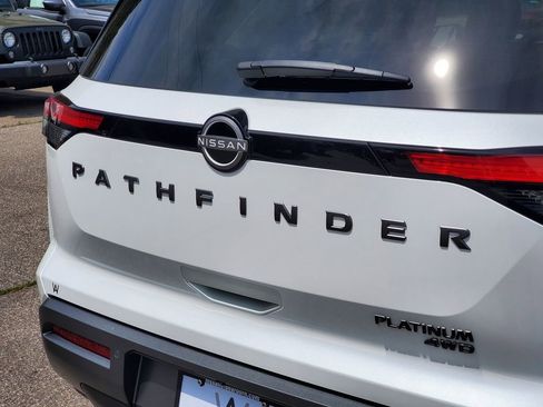 New 2026 Nissan Pathfinder Platinum AWD/4WD image 6