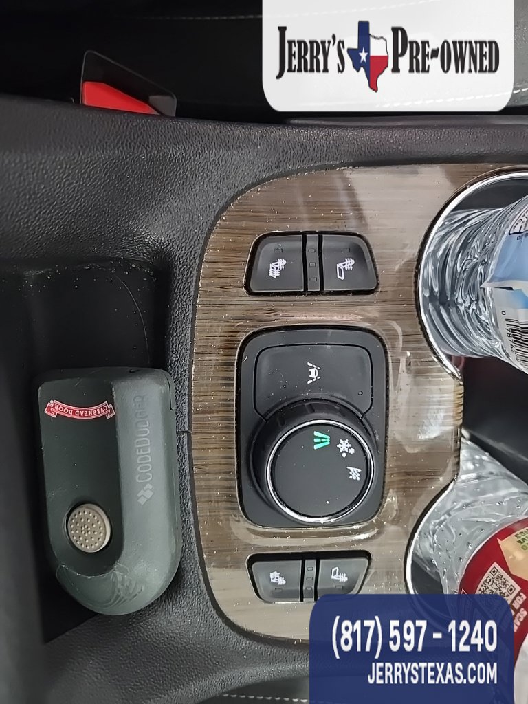 Used 2022 GMC Acadia SLE w/ Driver Convenience Package FWD image 14
