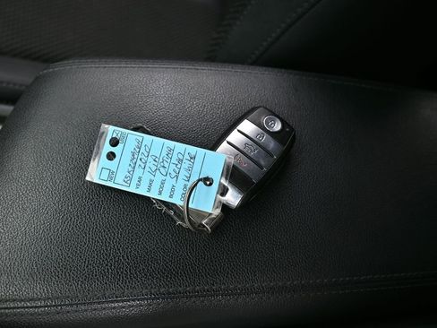 Used 2020 Kia Optima S image 18