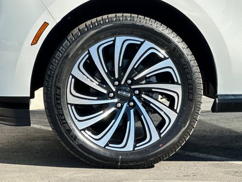 New 2025 Lincoln Navigator Black Label image 27