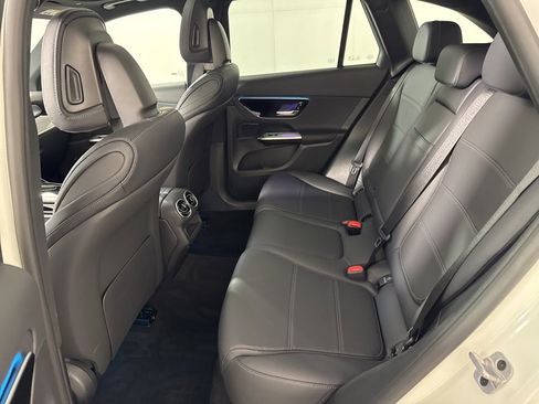 Certified 2025 Mercedes-Benz GLC 300 4MATIC image 17