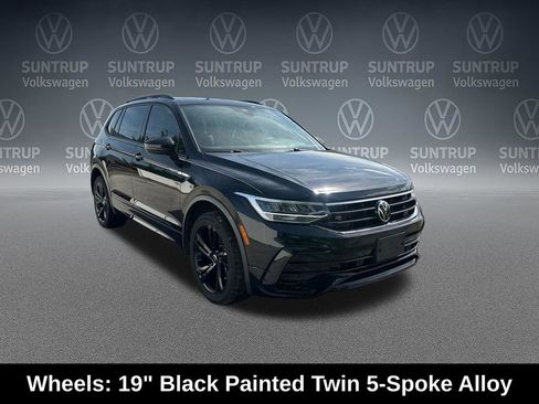 Used 2023 Volkswagen Tiguan SE R-Line FWD image 16
