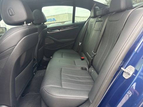 Used 2021 BMW 530i xDrive 530i xDrive w/ Premium Package image 21