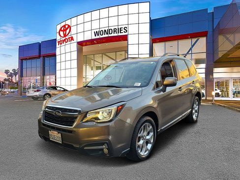 Used 2017 Subaru Forester 2.5i Touring image 2