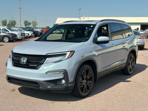 Used 2022 Honda Pilot Black Edition image 4