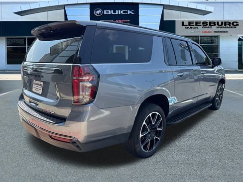 Used 2022 Chevrolet Suburban RST w/ Luxury Package image 7