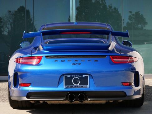 Used 2015 Porsche 911 GT3 image 8