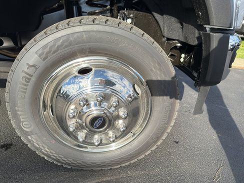 New 2026 Ford F550 4x4 Regular Cab Super Duty image 7