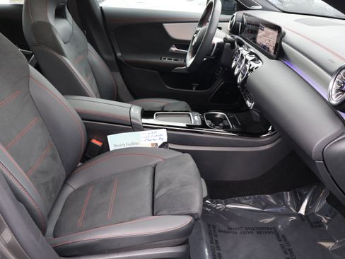 Certified 2025 Mercedes-Benz CLA 250 image 27