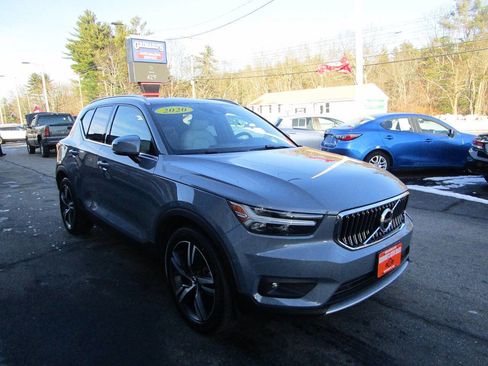 Used 2020 Volvo XC40 T5 Inscription w/ Protection Package Premier image 2