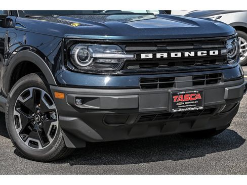 Used 2023 Ford Bronco Sport Outer Banks w/ Tech Package AWD/4WD image 3