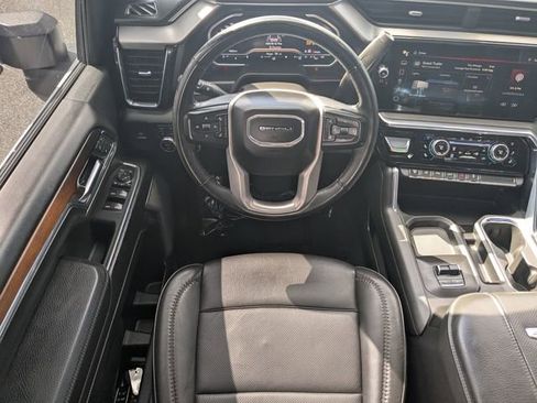 Used 2024 GMC Sierra 3500 Denali w/ Denali Reserve Package AWD/4WD image 16