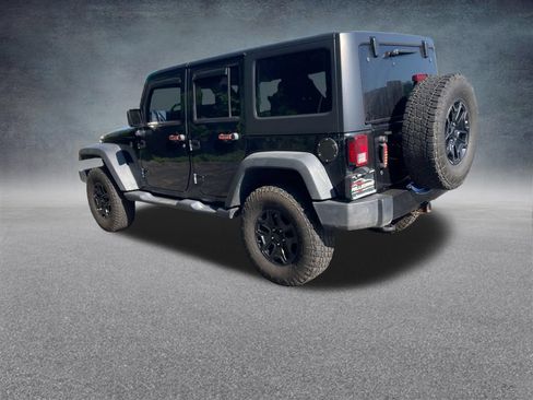 Used 2018 Jeep Wrangler Unlimited Sport w/ Quick Order Package 24W AWD/4WD image 3