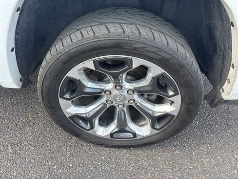 Used 2020 RAM 1500 Limited image 18