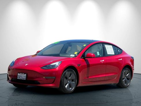 Used 2022 Tesla Model 3 Long Range AWD/4WD image 8