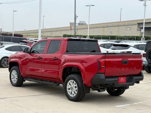 Used 2024 Toyota Tacoma SR RWD image 8