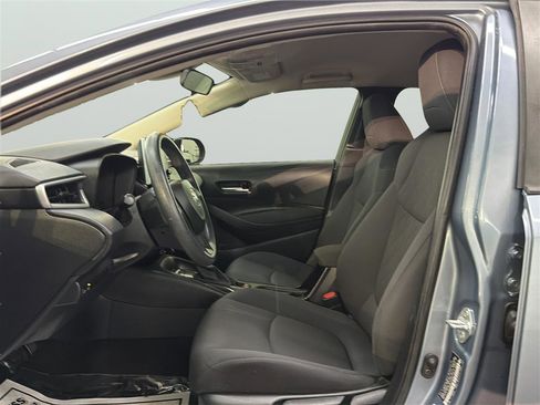 Used 2021 Toyota Corolla LE FWD image 12