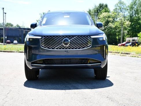 New 2026 Volvo XC90 B6 Plus w/ Protection Package Premier AWD/4WD image 2