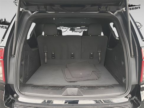 Used 2024 Chevrolet Suburban LT AWD/4WD image 30
