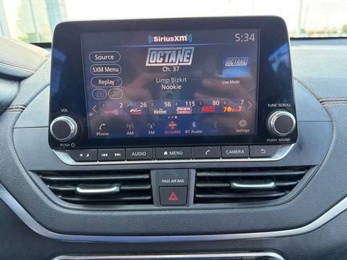 Used 2021 Nissan Altima 2.5 SR FWD image 22