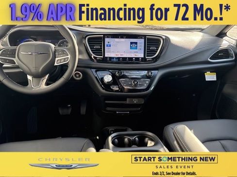 New 2026 Chrysler Pacifica Select image 17