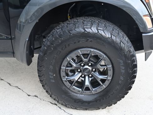 Used 2022 Ford F150 Raptor w/ Raptor 37 Performance Package image 12