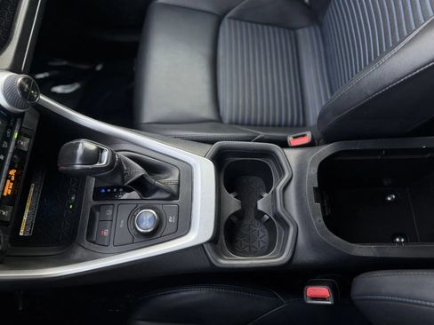 Used 2020 Toyota RAV4 XSE AWD/4WD image 37
