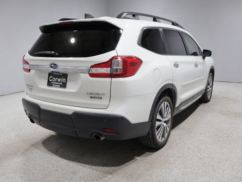 Used 2019 Subaru Ascent Touring AWD/4WD image 2