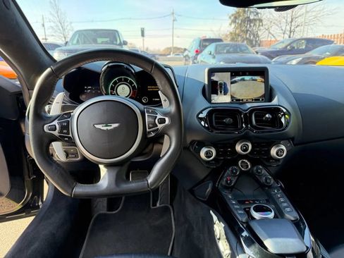 Used 2020 Aston Martin V8 Vantage Coupe RWD image 16