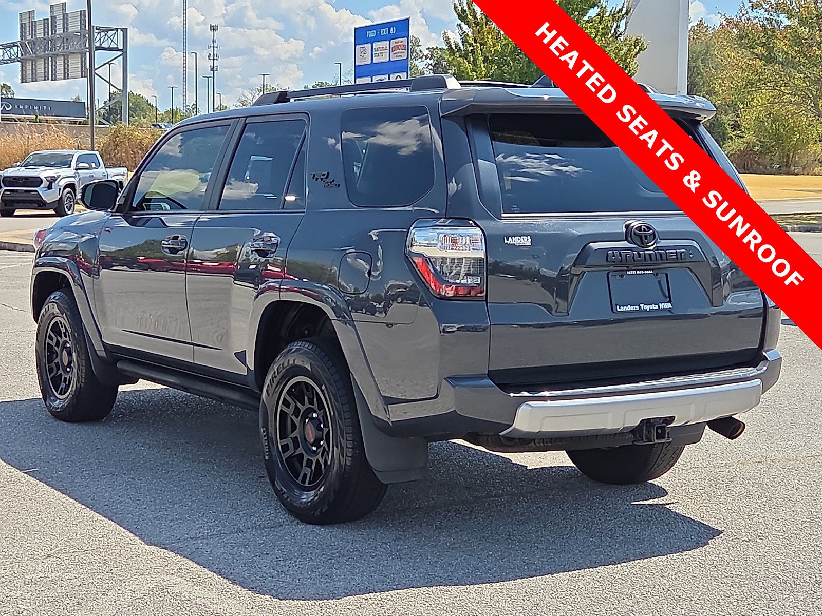 Used 2024 Toyota 4Runner TRD Off-Road Premium w/ Moonroof Package AWD/4WD image 4
