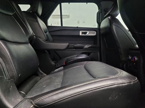 Used 2020 Ford Explorer Limited RWD image 19