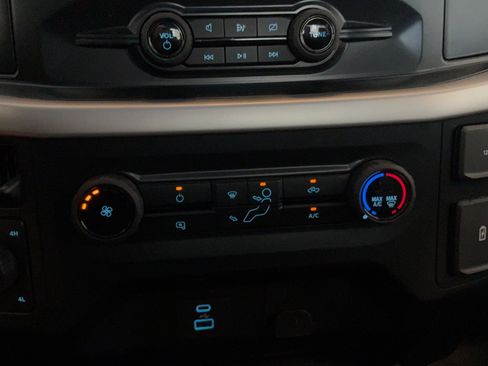 Used 2022 Ford F150 XL w/ Equipment Group 101A High AWD/4WD image 14