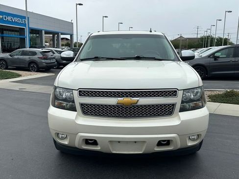 Used 2014 Chevrolet Suburban LTZ AWD/4WD image 29
