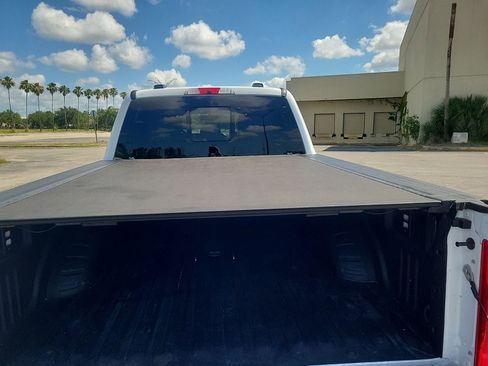 Used 2024 Ford F250 Lariat w/ Lariat Ultimate Package AWD/4WD image 9