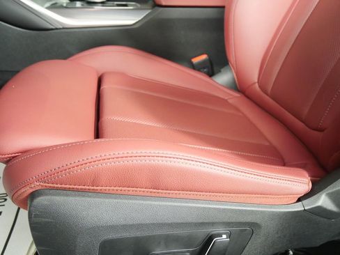 Certified 2025 BMW 430i xDrive Convertible w/ M Sport Package image 10