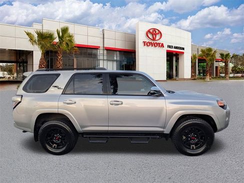Certified 2024 Toyota 4Runner TRD Off-Road Premium image 4