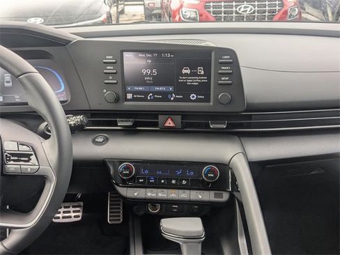 New 2026 Hyundai Elantra SEL Sport image 17