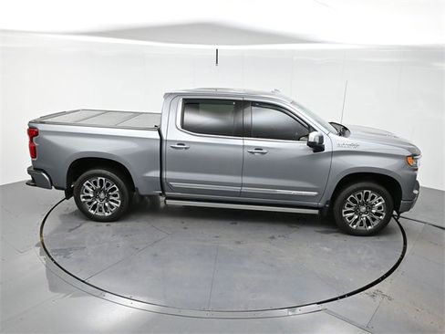 Used 2024 Chevrolet Silverado 1500 High Country image 41