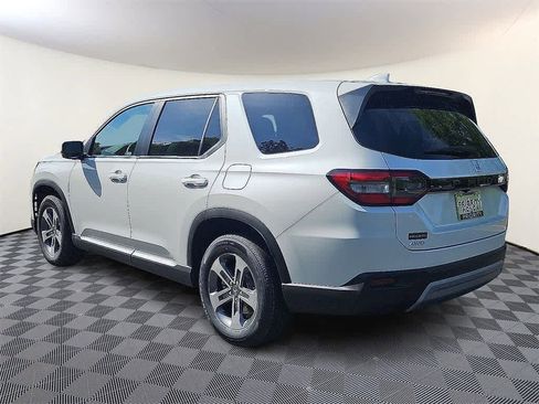 New 2025 Honda Pilot EX-L image 4