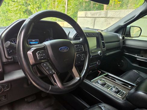 Used 2021 Ford Expedition Max Limited AWD/4WD image 3