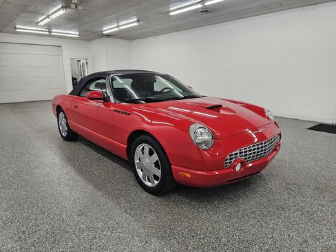 Used 2002 Ford Thunderbird RWD image 3