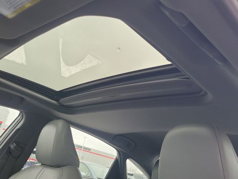 Certified 2021 Toyota Avalon Limited w/ Advanced Safety Package image 15