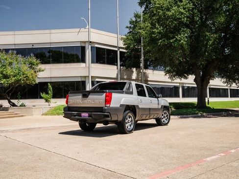 Used 2004 Chevrolet Avalanche 2WD image 33