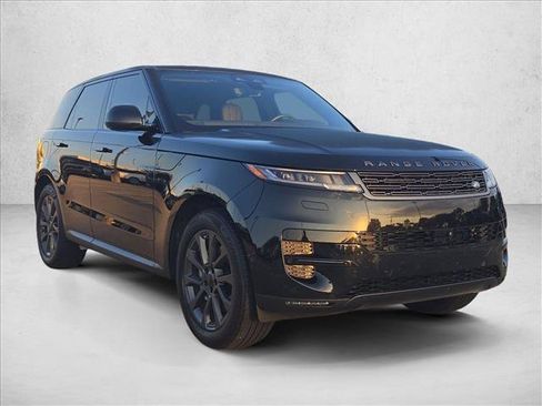 Used 2026 Land Rover Range Rover Sport SE AWD/4WD image 3