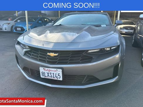 Used 2019 Chevrolet Camaro LT RWD image 1