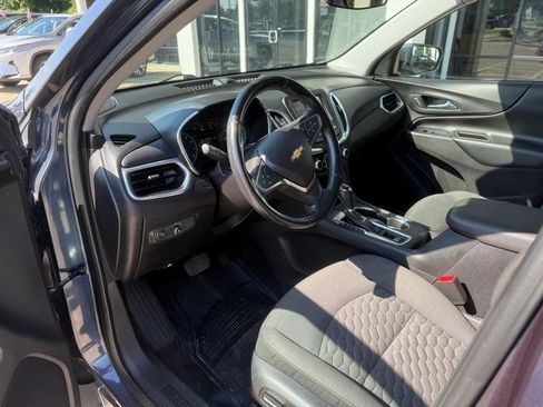 Used 2018 Chevrolet Equinox LT image 10