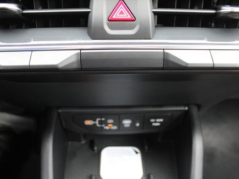 New 2025 Kia K4 GT-Line image 40