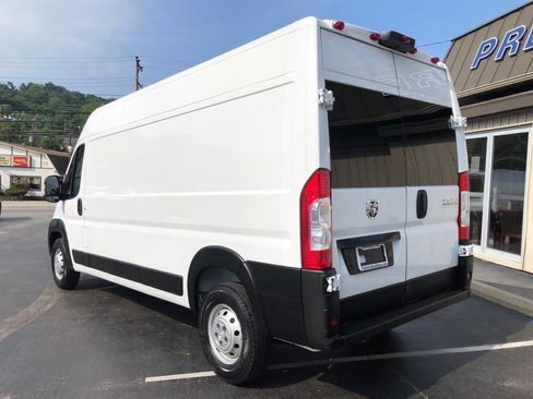 Used 2023 RAM ProMaster 2500 FWD image 4