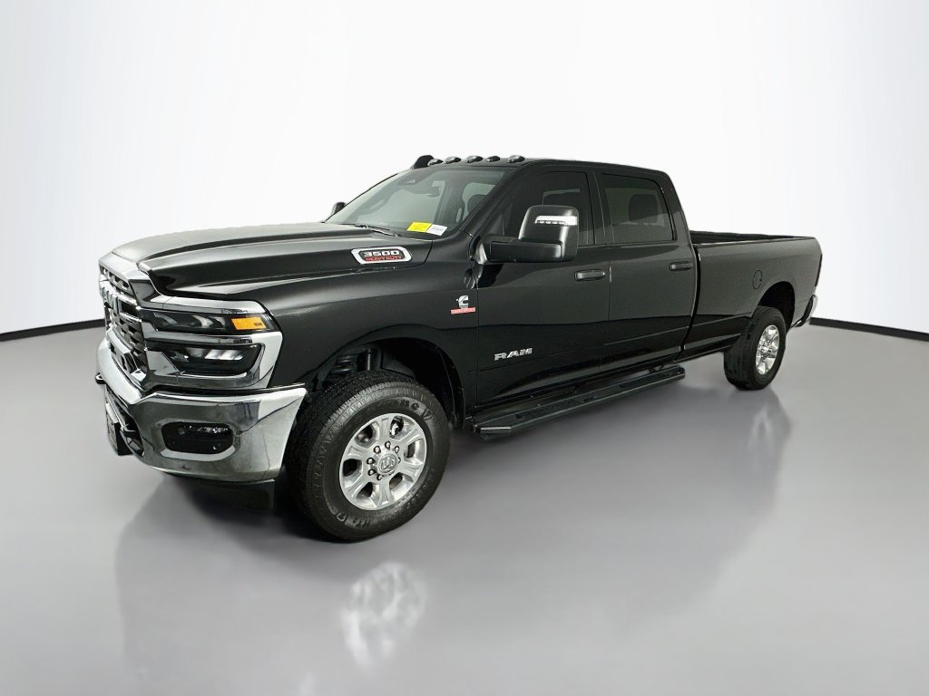 Used 2025 RAM 3500 Big Horn AWD/4WD image 3